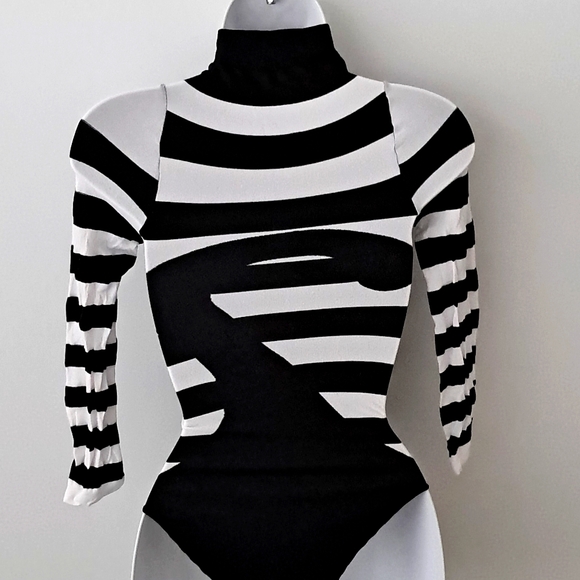 Cat Bodysuit Striped Sexy Black White Stripes Leg Avenue Unisex - Picture 8 of 13